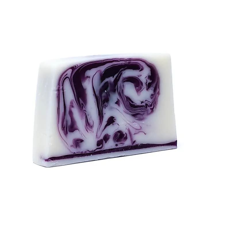 Natürliche handgemachte Seife Blaubeeeren Brombeeren